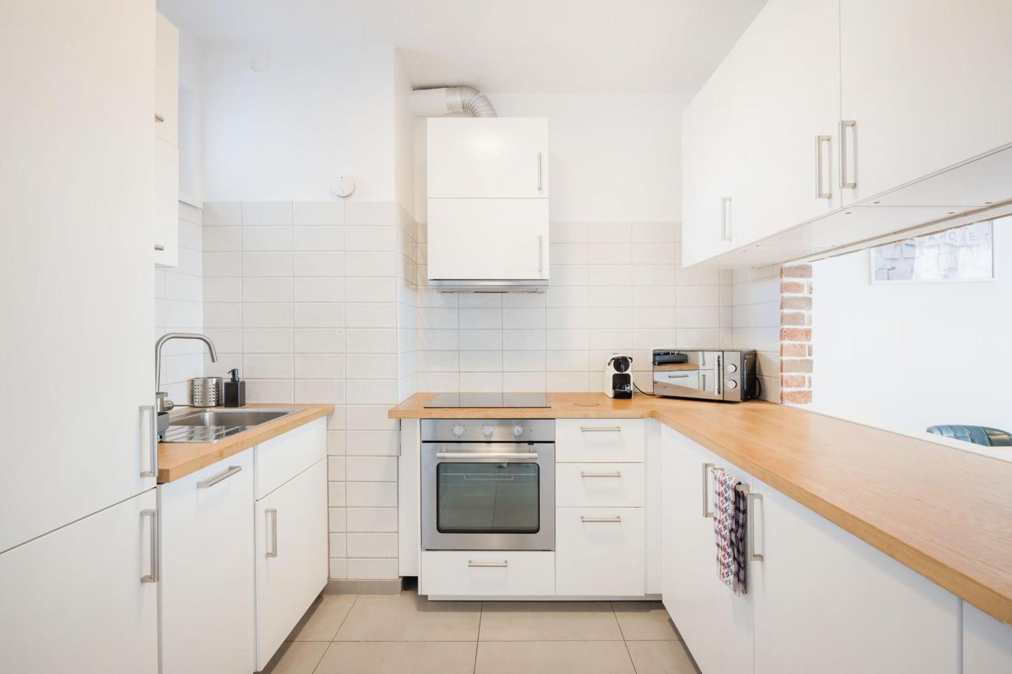 Bright Floor With Parking Appartamento Budapest