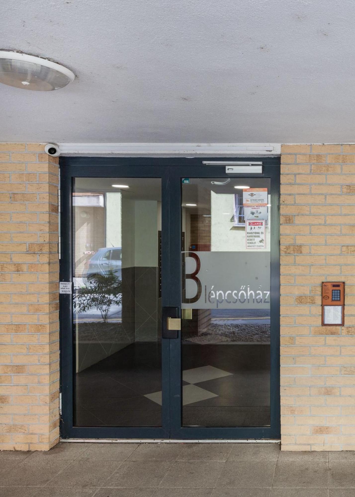 Appartamento Bright Floor With Parking Budapest
